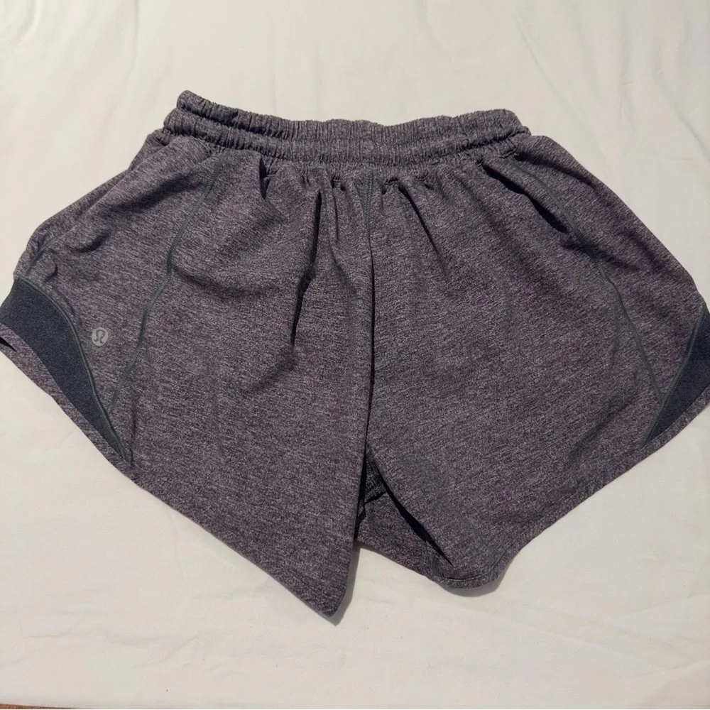 Lululemon Hotty Hot Gray Lined Shorts II 2.5” Size 4 Heather Lux Multi Black NWO - Picture 9 of 15